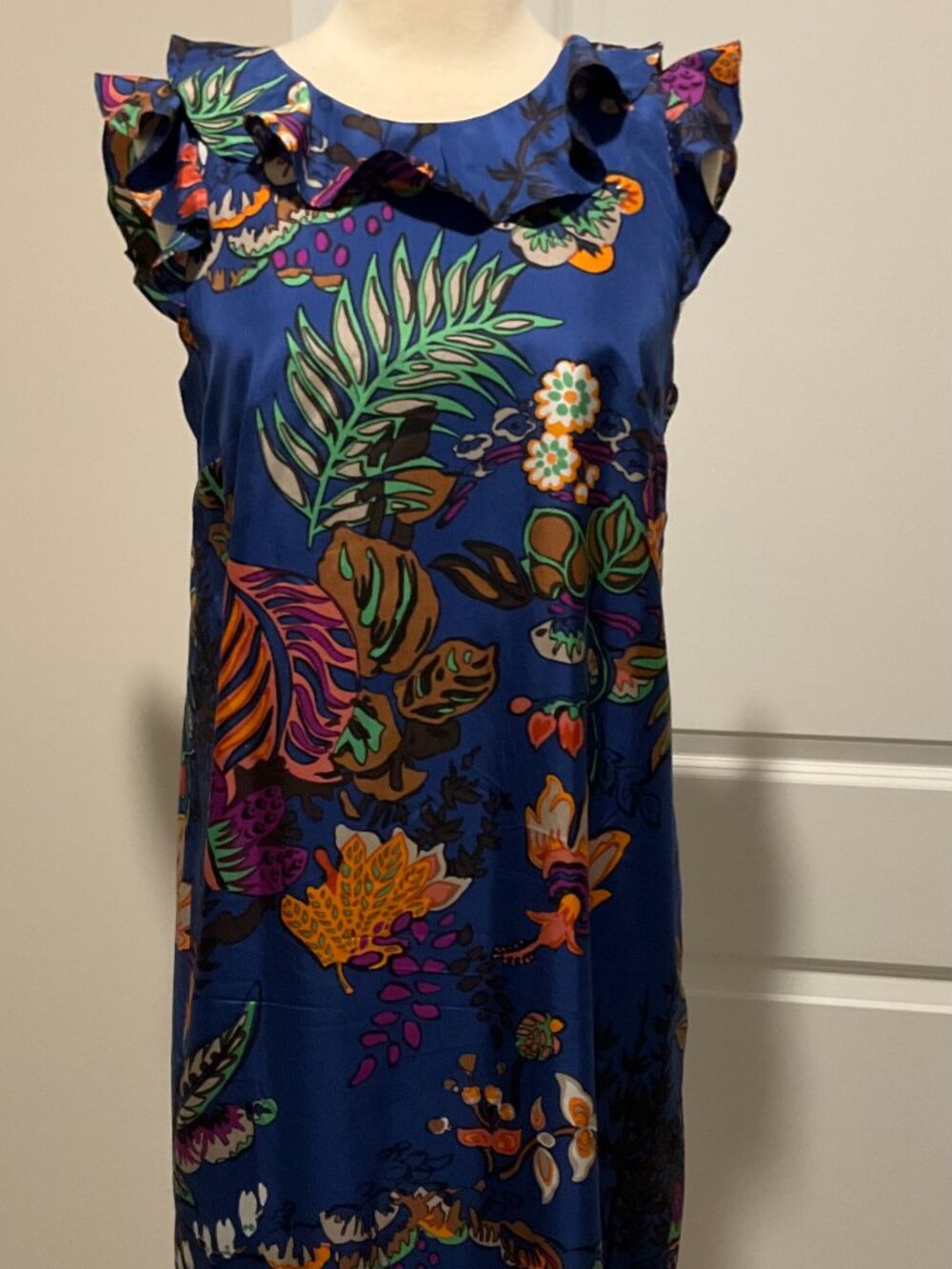 j.crew summer silk dress. size: 6. Navy multi.